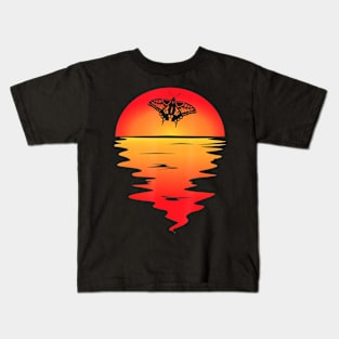 Butterfly vaporwave sunset butter fly synthwave Kids T-Shirt